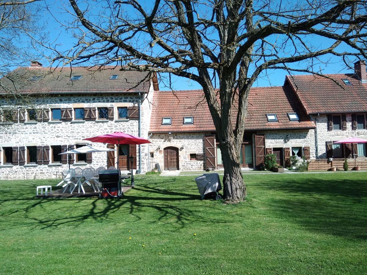 A L'Oree Du Parc Saint-Priest-des-Champs Eksteriør bilde